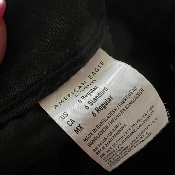 American Eagle “Curvy Hi-Rise Mini” Distressed Black Denim Skirt 6 - Picture 10 of 10